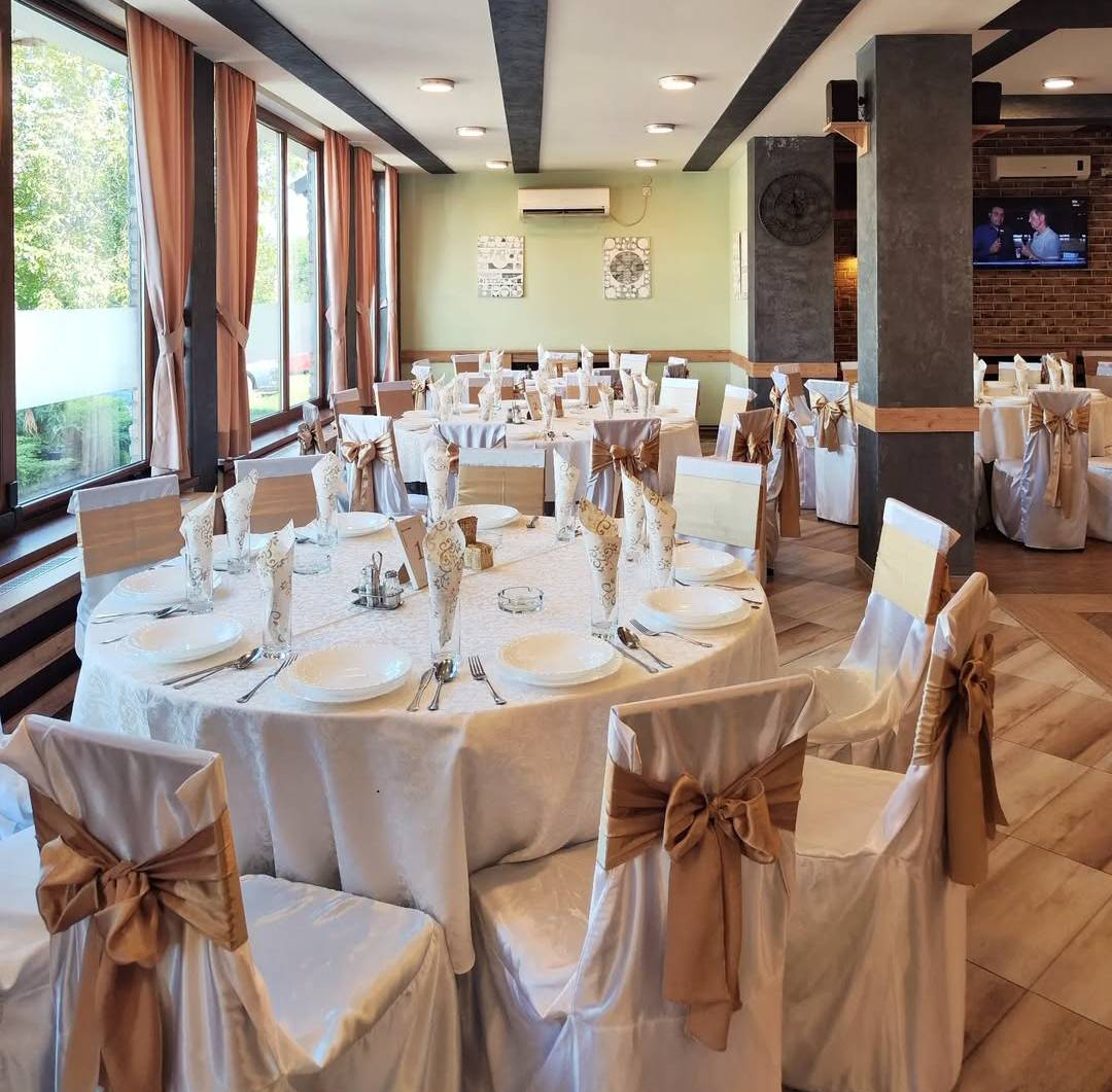 Ресторан Код Шмеке - Традиционална кухиња и елегантан амбијент у Бачком Јарку